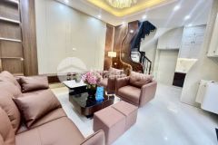 Tôi bán nhà văn phú gần siêu thị metro ô tô đỗ gần nhà 33m2 chỉ 8.x tỷ. lh 0989626116