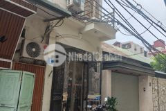 Bán nhà tại 1b ngõ 260 tân mai, hoàng mai, hà nội 27m2 sổ đỏ chỉ 7,65 tỷ. lh0912183237.