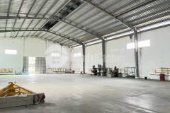 Cho thuê nhà kho 550m² tại hoà khánh đường xe container giá chỉ 25 triệutháng