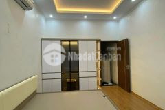 Cần bán nhà ngõ đội cấn, giá 33 tỷ, gần 106m2x4t rộng rãi