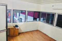 Tôi cần bán nhà lạc long quân, giá 16 tỷ, 55m2x5t, ô tô đỗ