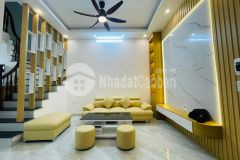 Nhỉnh 6 tỷ có ngay nhà 40m2, mặt tiền 10m ô tô đỗ cửa ở giải phóng hoàng mai