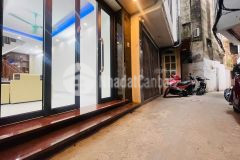 Bán nhà câu giây 40m2x6 tâng, ngõ thông, ba gac, sát công viên, 11.x tỷ