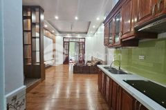 Bán nhà thạch bàn 5 tầng long lanh ô tô đỗ cổng long biên