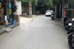 Bán nhà dich vong 50m2x4t, mazda6 đô cưa ngõ thông sát phố, 13.xtỷ