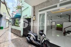 Nhà mới, sát quận 1, đường xe tải dt gần 60m2 4,3x10,5 mà chỉ 6,79 tỷ, gáp bán
