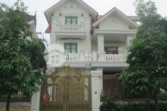 Chị mai bán gấp biệt thự kđt văn phú gần công viên hà đông 210m2 chỉ 3x tỷ. lh 0989626116