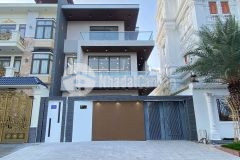 Cho thuê nhà nguyên căn có sân đậu ô tô cặp bên siêu thị go cần thơ giá 30 triệu