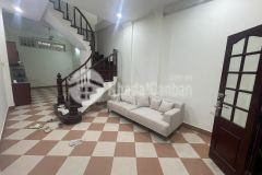Cho thuê nhà gần 152 đường thụy khuê, tây hồ, 20m ra mặt phố, nhà đẹp 5 ngủ