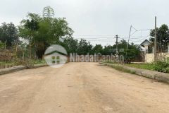 Ban manh đât nhân nôi,tân tiên,văn giang, 80m2,oto tranh,gân vin2,3, ecopark