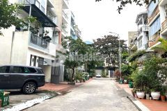 Ban biêt thư liên kê kim ngưu 115m2 5 tâng oto tranh thang may lô goc 3 măt