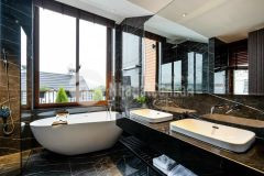 Thức giấc giữa thung lũng sương mờ biệt thự bạch đàn trắng