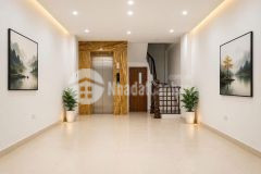 Bán nhà mới 8 tầng thang máy gara ô tô, ngõ phân lô đường ô tô thông phố hoàng văn thái.