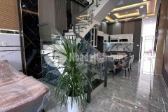 Mặt tiền hồ văn cống nhà đẹp, vào ở ngay giá 2,7 tỷ