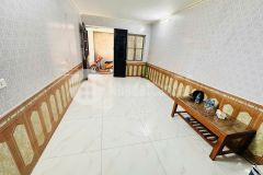 Bán nhà chính chủ 2,5 tầng ngõ 23079 định công thượng. lh0968723972.