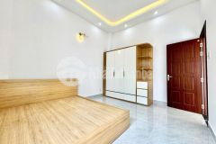 Nhà 1 trệt 1 lầu hiện đại sổ hồng riêng tại thủ dầu một