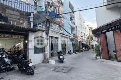 Xe tải tới nhà gần vườn lài nở hậu đang cho thuê