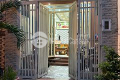 Chính chủ bán gấp nhà 2mt 3 tầng 6pn, đường xe hơi tại đường số 11, bình tân