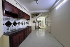 Nhà 3 tầng sân thượng gần ngã 5 chuồng chó, giá 7,2 tỷ