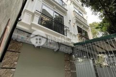 Dành cho khách mua ở, 32m2, 6t, thang máy, nhà mới, chỉ quanh 10 tỷ.