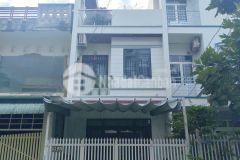 Vị trí nhà sáng đẹp gần quốc lộ cg bán nhà 1 trệt 2 lầu mới đẹp đường số 8 kdc long thịnh