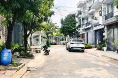 Bán gấp đất đường 671 lê văn việt, quận 9, dt 68m2, 4x17 giá 4.5 tỷ