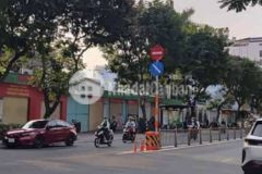 Bán nhà hẻm thông, 3 tầng, quận 6, 5.x tỷ tl
