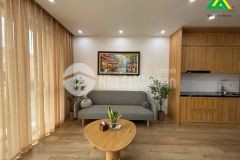 Bán shophouse vinhomes royal island mặt đường 35m, view sân golf, đang có dòng tiền ổn định