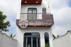 Bán gấp nhà 1 trệt 1 lầu, 120m², sân ô tô rộng, cách ubnd tương bình hiệp chỉ 500m