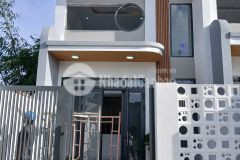 Nhà gác lửng mới hoàn thiện 1ty630 sổ hồng riêng thổ cư 100