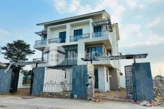 Bán biệt thự 225m2 giá 80trm cả nhà và đất tại vsip bn. sổ đỏ lâu dài