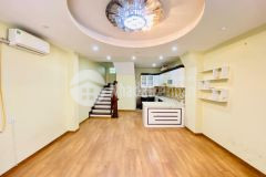 Tôi cần bán nhà ccmn ngõ trần đại nghĩa, giá 12 tỷ, 52m2x6t, kd