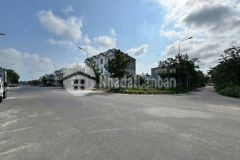 Nền lộ lớn giá rẻ giá bán 2 tỷ 280 triệu tl thuế phí bán nền sổ hồng lộ 27m