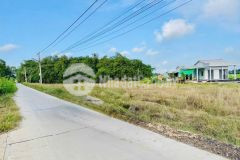Bán đất thổ cư 5x21 mt bê tông 4m gần ngã 4 lạc tấn có chợ trường học tại long an