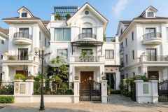 Ngộp bank bán gấp biệt thự tây nam hồ linh đàm view công viên cạnh hồ 210m2 chỉ 5x tỷ.