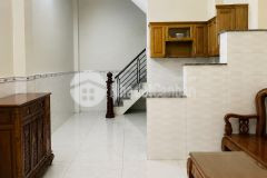 Nhà vị trí đẹp, hẻm 6m thông, phù hợp vừa ở vừa kinh doanh.
