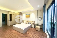 Nhà phố hoàng quốc việt, dtsd 200m2, full thổ cư, nhà mới, thang máy, cách phố 50m, 10.x