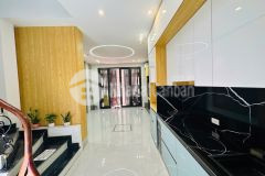 Dành cho gia đình mua ở khương trung 30m2 x 5t, 2 mặt thoáng, giá 6.99 tỷ