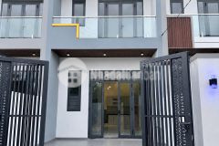Bán nhà 1 trệt 1 lầu mới hoàn thiện kdc hiện hữu