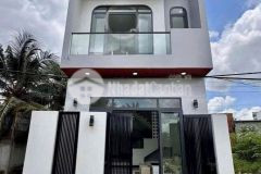 Nhà hoàn thiện siêu đẹp sổ hông riêng thổ cư giá chỉ 1ty750