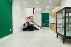 Nhà mới gần nhà hát hoà bình, 4x10m dọn vào ở ngay, trung tâm quận 10, hẻm thông rộng rãi
