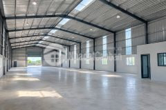 Cho thuê nhà kho 900m2 tại hoà khánh, gần bến xe, sẵn điện nước, giá 50 triệu