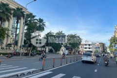 Bán đất tặng 2 căn nhà 3 lầu hxh nguyễn thái sơn ngang khủng 9m 180m2 sát bên đhvl 18.8 tỷ