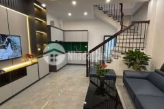 Cần bán nhà chu huy mân, long biên 33m2, 5t chỉ 6,85 tỷ giá thương lượng