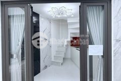 Nhà mới ngay âu cơ giáp quận 10 3 tầng 2 phòng ngủ nhỉnh 1 tỷ