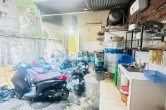Bán nhà nhà cấp 4 2 mặt ngõ ngõ nhà chung, hoàn kiếm