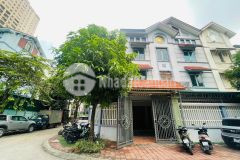 Cho thuê biệt thự liền kề intracom 66 trung văn, lô góc 2 mặt thoáng. lh0921209888