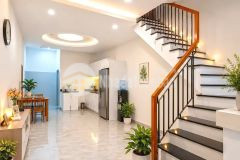 Hàng hiếm nhà đẹp 2 lầu st ôtô đậu trong nhà đường 8m khu kiều đàm, q7