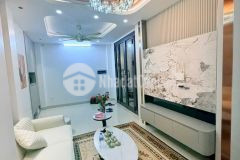 Bán nhà đội cấn 34m2, 6 tầng, thang máy. nhỉnh 11 tỷ