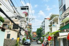 Hàng hiếmngang lớn 5.3x10m hẻm oto nơ trang long gần bhx,hẻm thông nhỉnh 5 tỷ tl